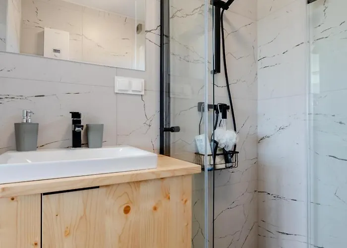 Gronow - Jacuzzi Sauna Tatil Evi *