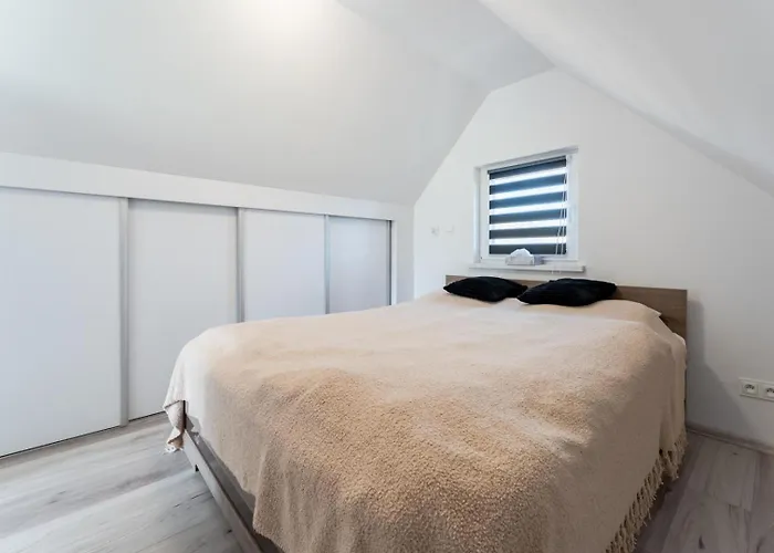 Gronow - Jacuzzi Sauna * Jezow Sudecki